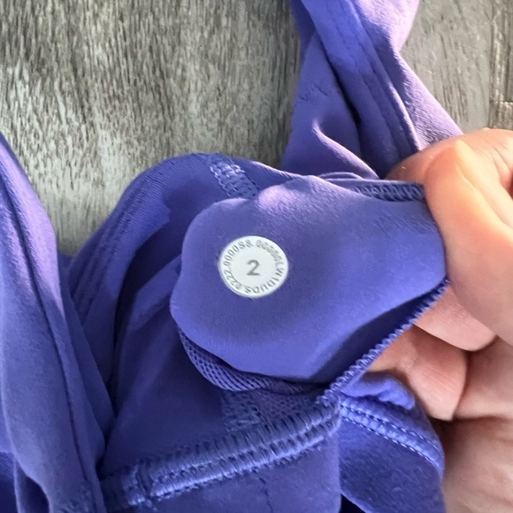 Lululemon Purple V-Neck Tank Top size 2 - Picture 6 of 6